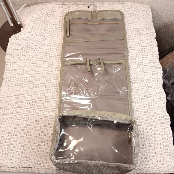 Joan & David green herringbone folding hanging travel makeup toiletry case - Picture 5 of 13